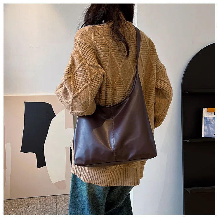 Large capacity commuting new winter popular 2025 solid color simple versatile fashion high sense texture casual single shoulder K's Collection Store