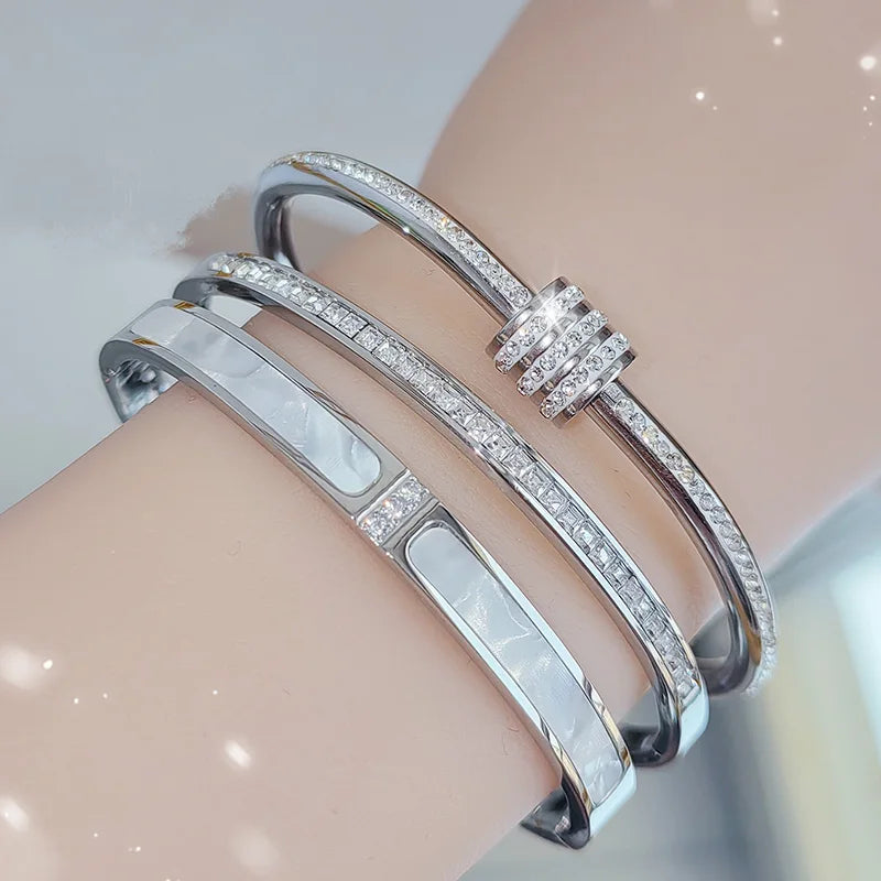 Gold-plated Titanium Steel Waterproof and Rust-proof Exquisite All-match Shiny Zircon Bracelet for Ladies Holiday Jewelry Gift K's Collection Store