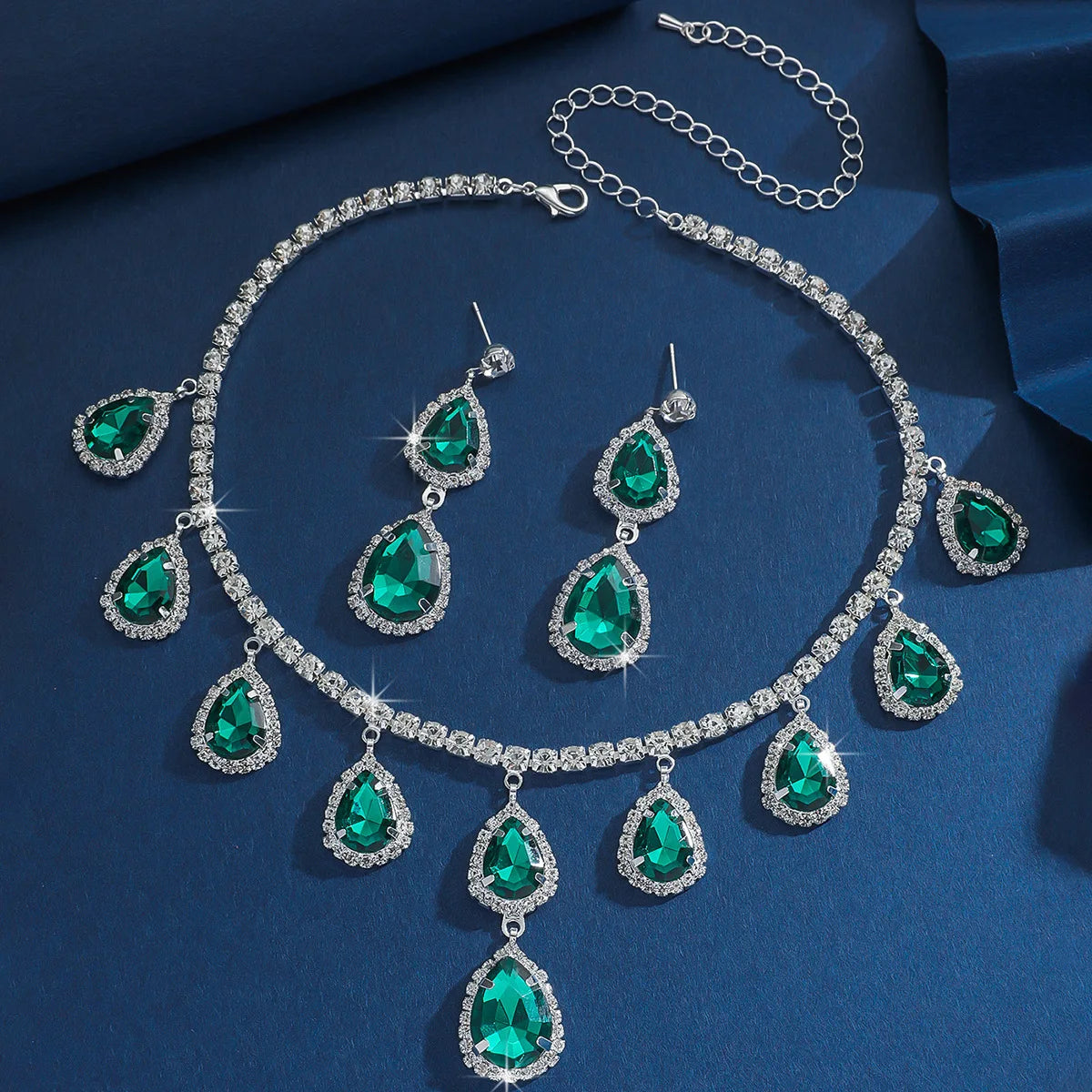 Women's Elegant Crystal Decorated Jewelry Set Trendy Pendant Necklace & Dangle Earrings Jewelry Set for Daily Clothing Decor K's Collection Store