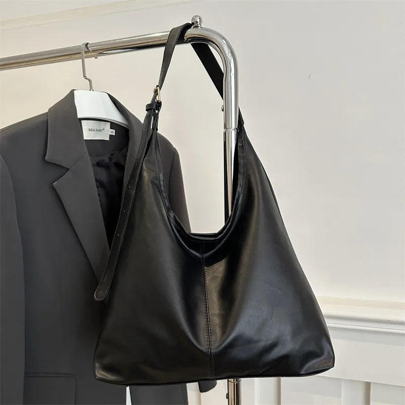 Large capacity commuting new winter popular 2025 solid color simple versatile fashion high sense texture casual single shoulder K's Collection Store