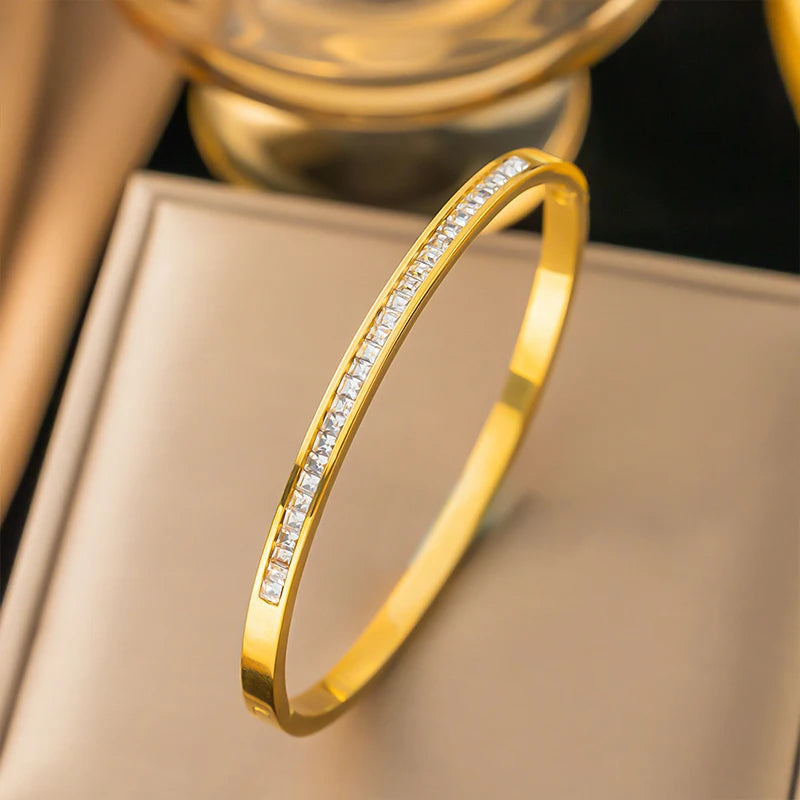 Gold-plated Titanium Steel Waterproof and Rust-proof Exquisite All-match Shiny Zircon Bracelet for Ladies Holiday Jewelry Gift K's Collection Store