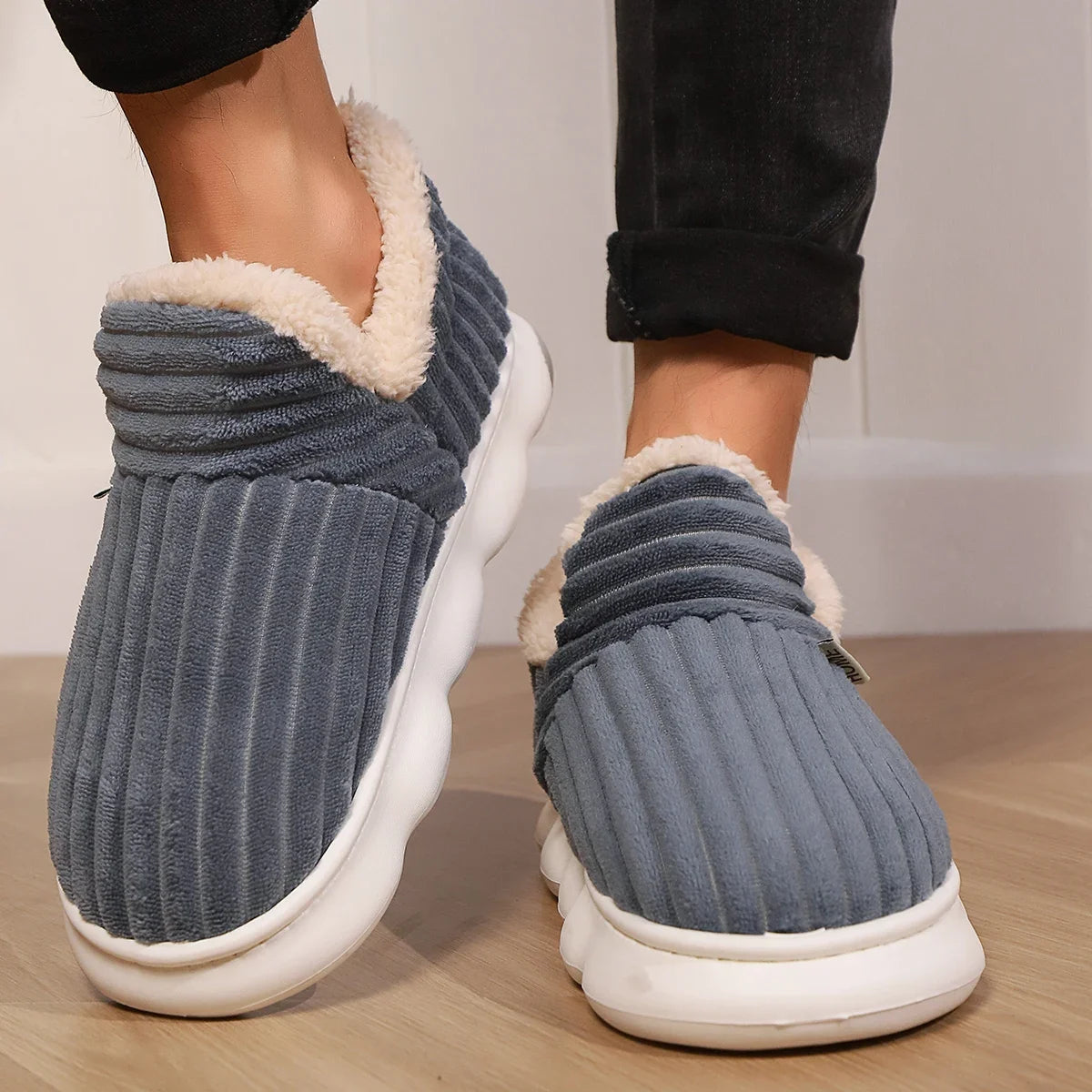 Winter Men Women Shoes Winter Short Plush Slippers Outdoor Fur Non-slip House Shoes Casual Fuzzy Soft Cozy Men Women Shoes K's Collection Store