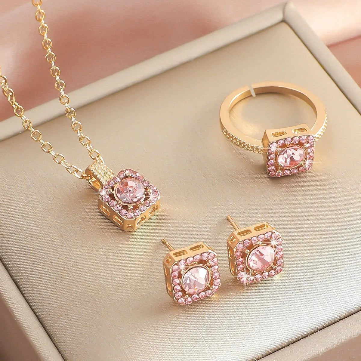 4pcs Elegant Vintage Jewelry Set for Women Luxurious Zircon Inlay Necklace Shiny Crystal Choker Bridal Wedding Earrings Party K's Collection Store