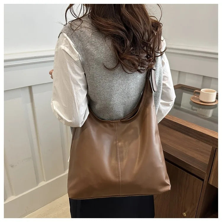 Large capacity commuting new winter popular 2025 solid color simple versatile fashion high sense texture casual single shoulder K's Collection Store