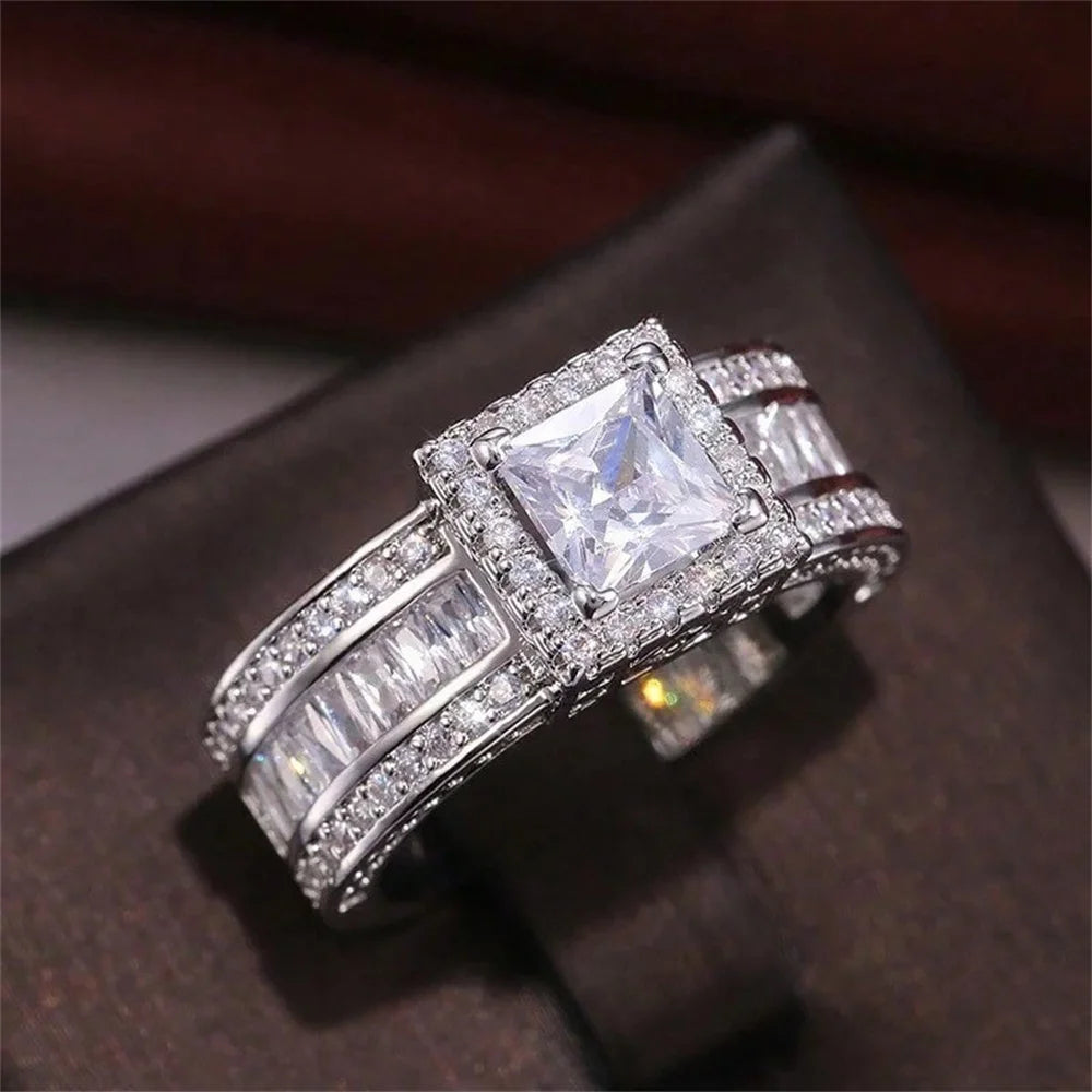 Luxurious Fashion Silver Color Wedding Rings for Women Exquisite Inlaid with White Zircon Party Engagement Ring Jewelry K's Collection Store