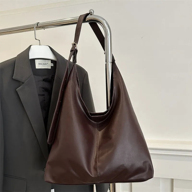 Large capacity commuting new winter popular 2025 solid color simple versatile fashion high sense texture casual single shoulder K's Collection Store