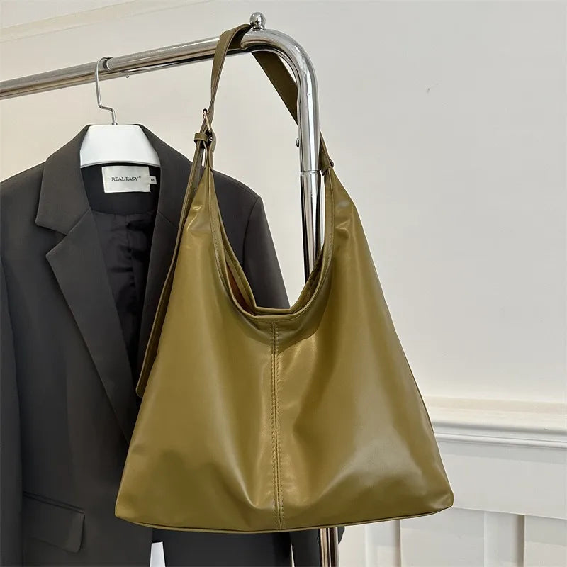 Large capacity commuting new winter popular 2025 solid color simple versatile fashion high sense texture casual single shoulder K's Collection Store