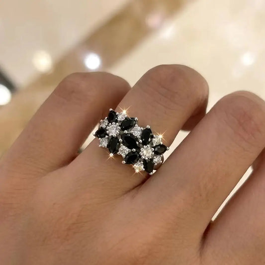 Vintage Shiny Black Zircon Flower Rings For Women Silver Color Luxury Cubic Zirconia Flowers Finger Ring Wedding Party Jewelry K's Collection Store