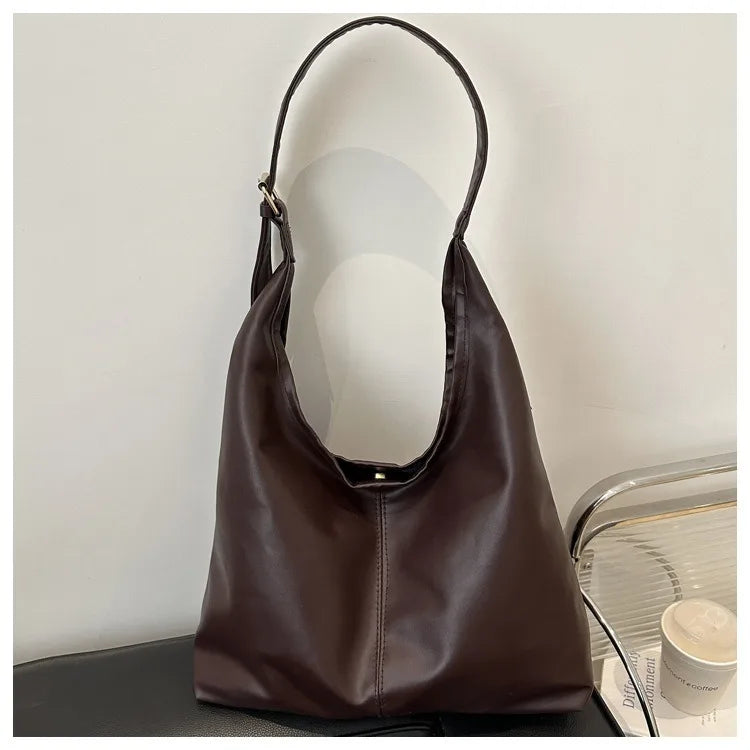 Large capacity commuting new winter popular 2025 solid color simple versatile fashion high sense texture casual single shoulder K's Collection Store