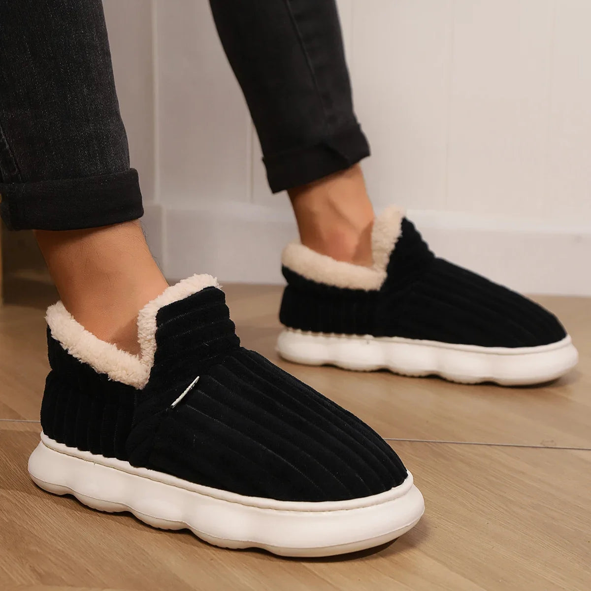 Winter Men Women Shoes Winter Short Plush Slippers Outdoor Fur Non-slip House Shoes Casual Fuzzy Soft Cozy Men Women Shoes K's Collection Store