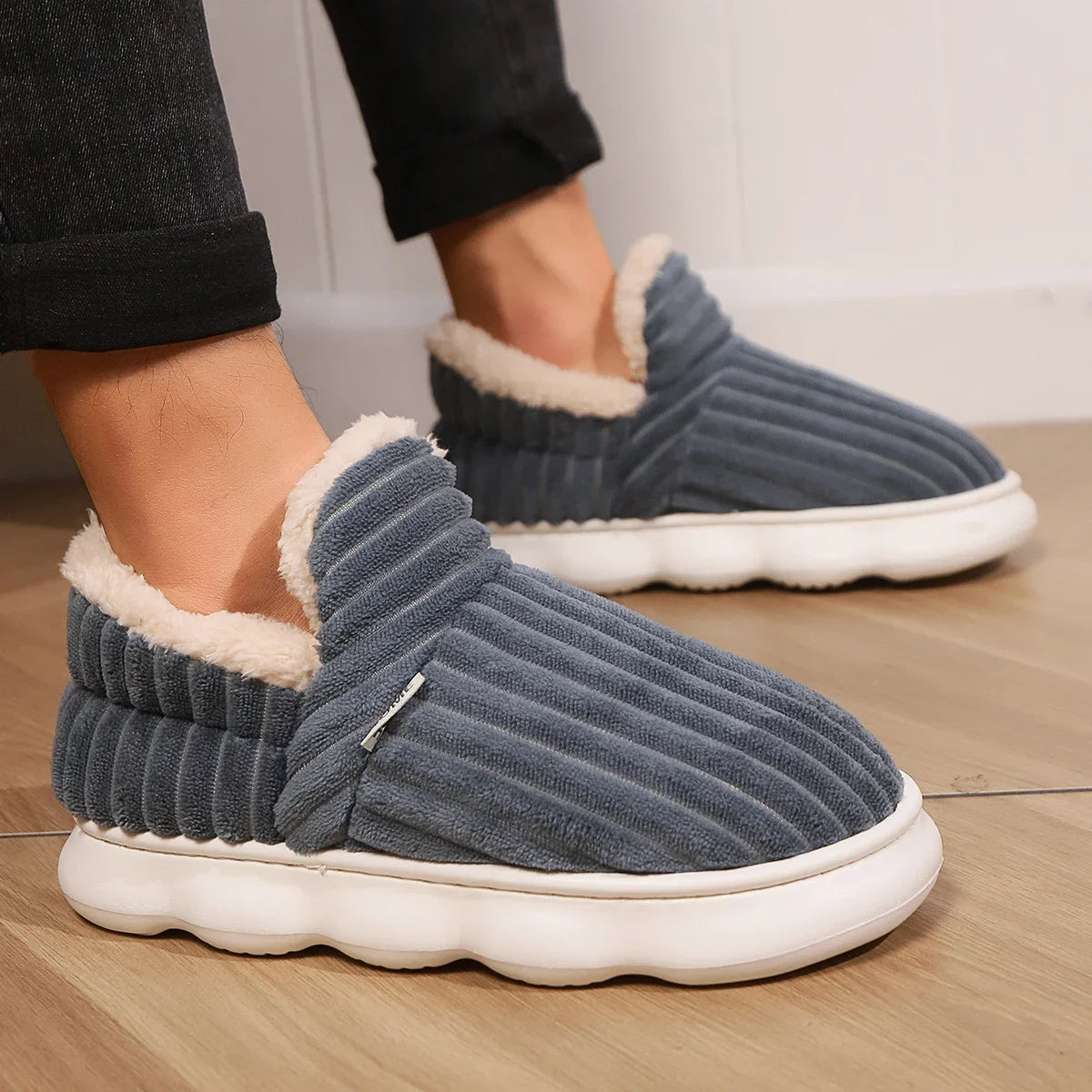 Winter Men Women Shoes Winter Short Plush Slippers Outdoor Fur Non-slip House Shoes Casual Fuzzy Soft Cozy Men Women Shoes K's Collection Store