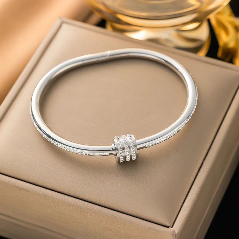 Gold-plated Titanium Steel Waterproof and Rust-proof Exquisite All-match Shiny Zircon Bracelet for Ladies Holiday Jewelry Gift K's Collection Store